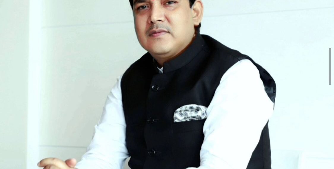 Dr Acharya Vinod Kumar Ojha: A expert professional in the field of Astrology, Numerology, Gemology, and Vastu.
