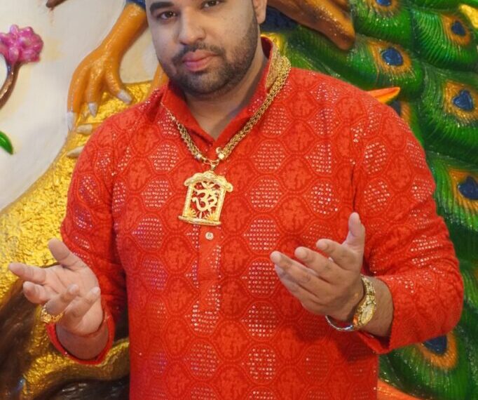 Pankaj Nagia is a nationwide known singer for his devotional songs